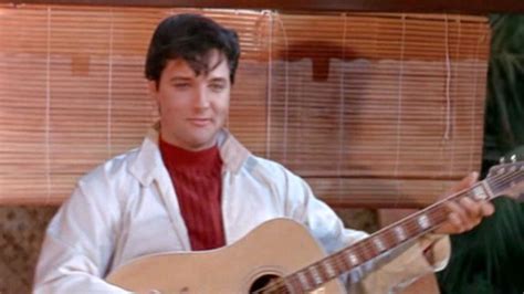 Watch Clambake (1967) .